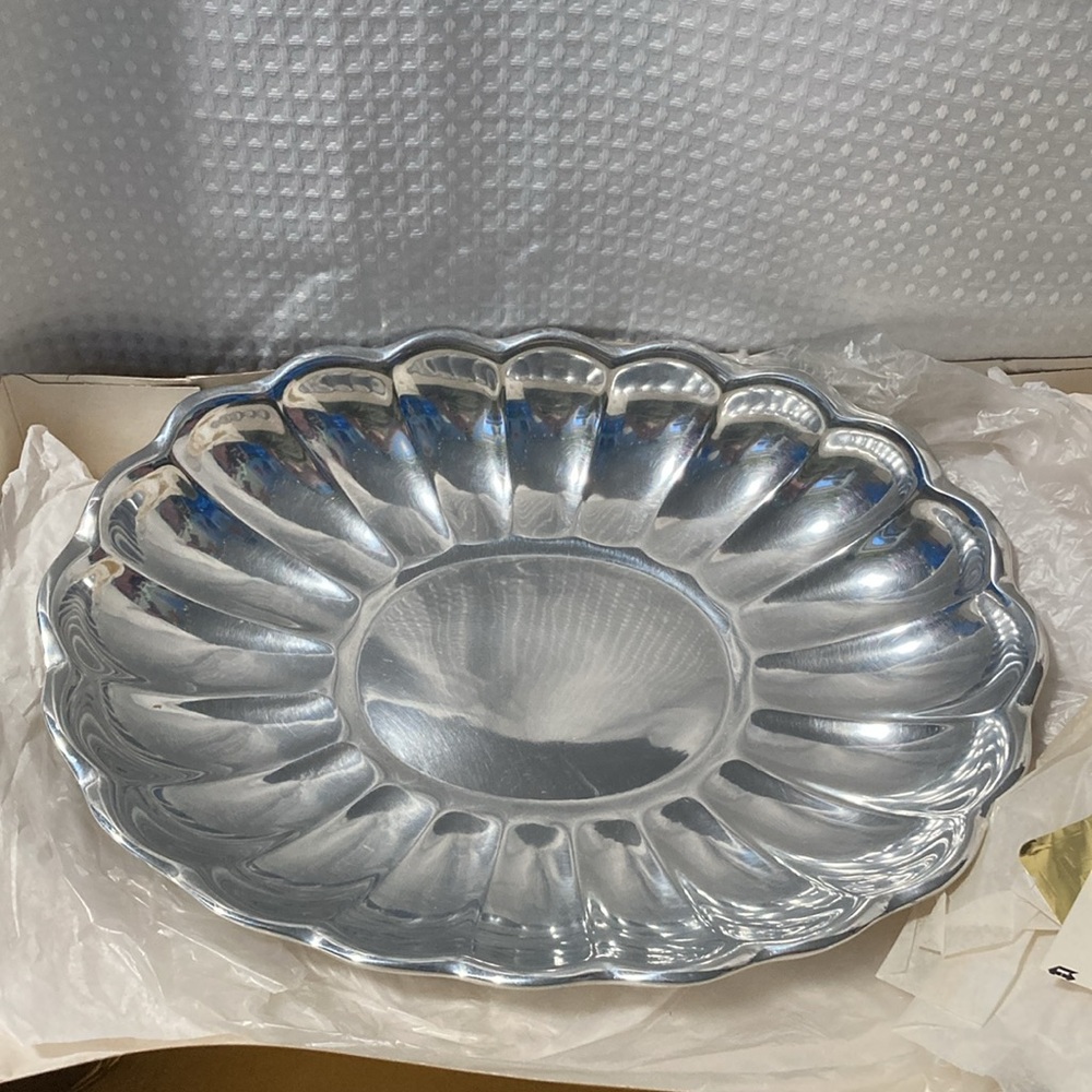 Vintage Wilton large oval fluted silverplated serving tray Columbia PA USA